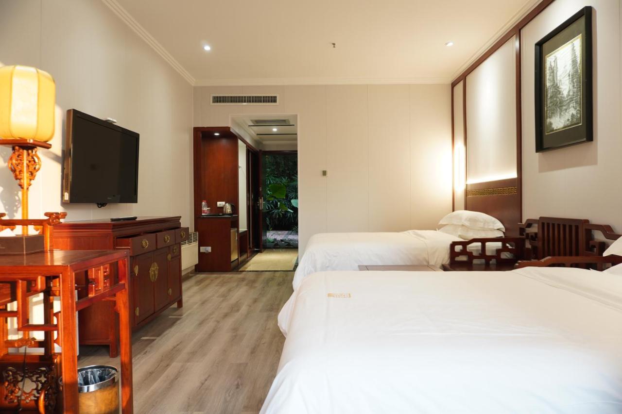 Guilin Yi Characteristic Hotel Coltd Kültér fotó